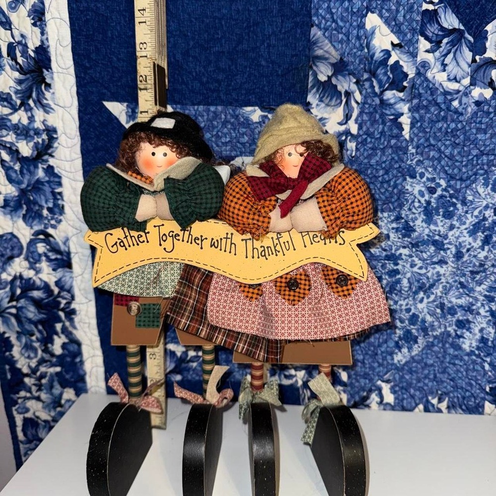 Vintage 1997 Growth Wooden Pilgrim Dolls Thanksgiving Decor Gather Together 13"